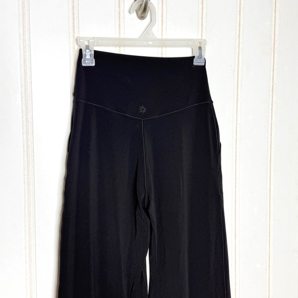 OFFLINE by Aerie Real Me Xtra Trouser Black High Rise Wide Leg Pants Medium - Picture 7 of 8